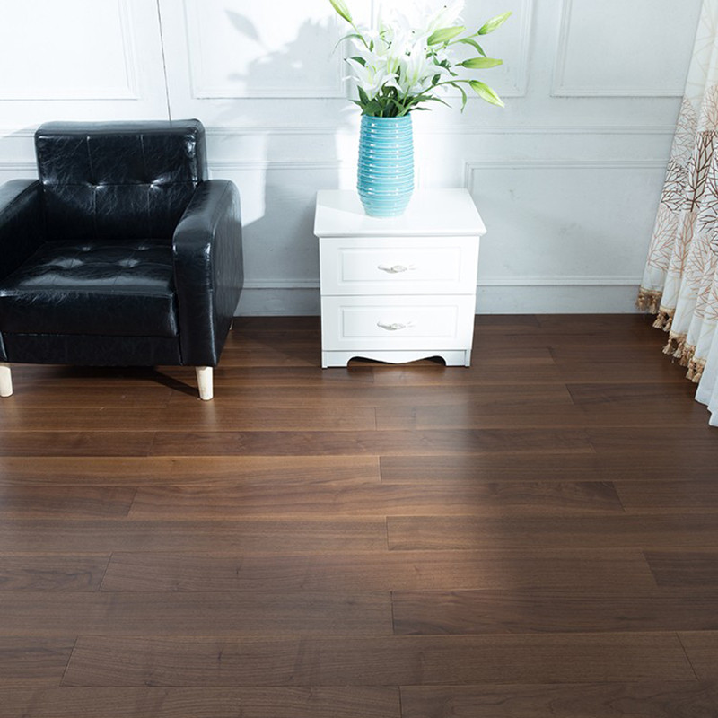 Black Walnut Flooring Comfort Moisture01